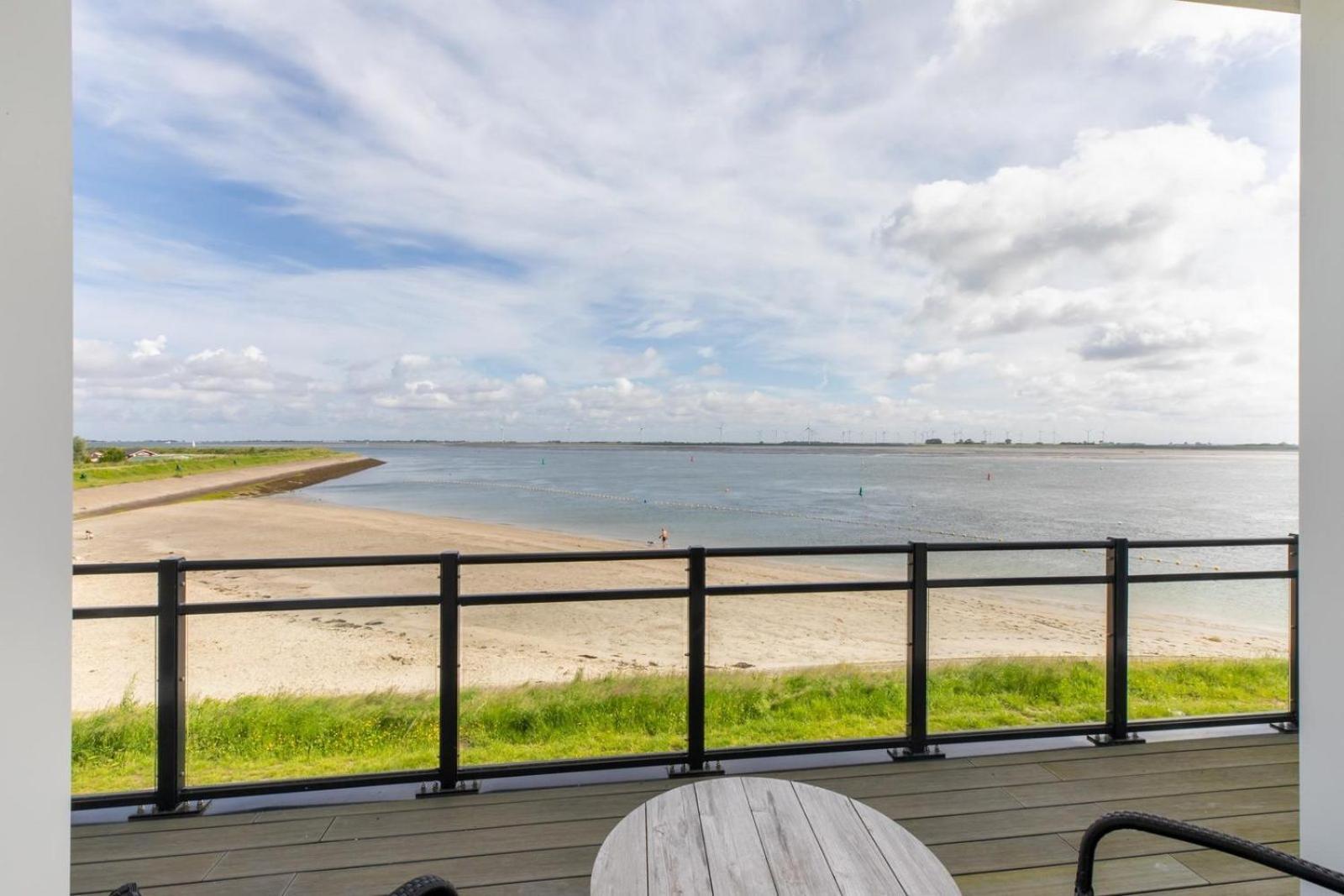 Apartment Vista Maris - Havenweg 8-38 | Sint-annaland *